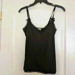 La senza frills and thrills black  camisole size medium